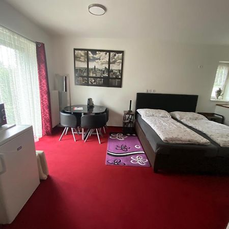 Homestay U Hanky Zdiby ภายนอก รูปภาพ