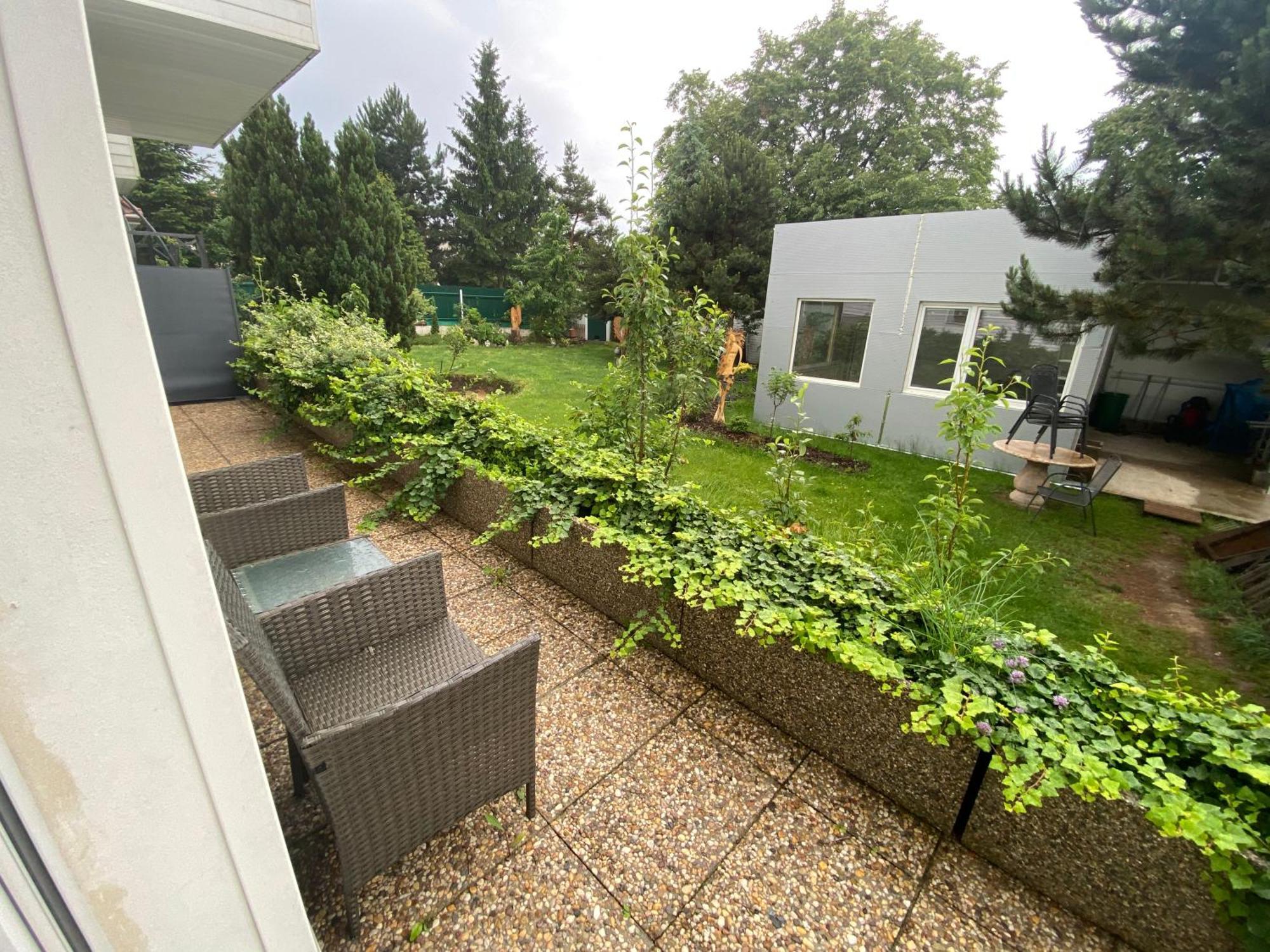 Homestay U Hanky Zdiby ภายนอก รูปภาพ